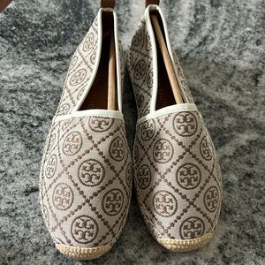 size 7.5 TROY BURCH ESPADRILLE